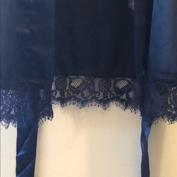 Silk Robe - Picture 5 of 6